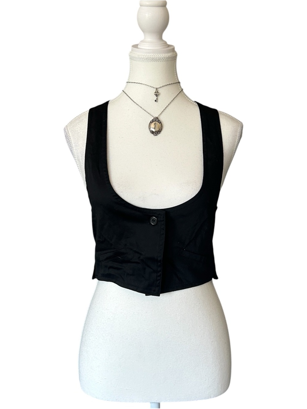 Y2K “Seductions” Basic Black Cropped Button-up Vest